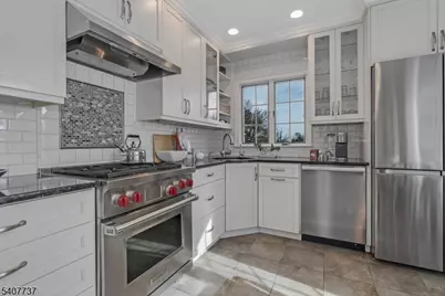 138 Alexander Ave, Montclair, NJ 07043 - Photo 12