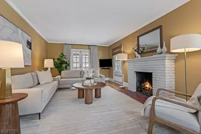 138 Alexander Ave, Montclair, NJ 07043 - Photo 6