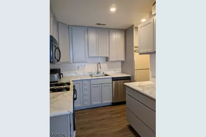 91 Falcon Ridge Way, Hamburg, NJ 07419 - Photo 8