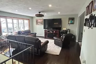 211 E 10th Ave, Roselle, NJ 07203 - Photo 2