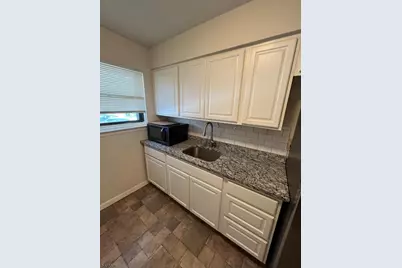 401 US Highway 22 14 #D, North Plainfield, NJ 07060 - Photo 1