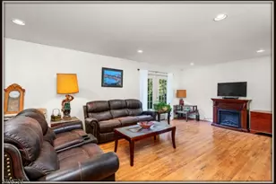 3 Sleepy Hollow Rd, Hampton Township, NJ 07860 - Photo 6