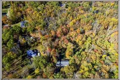 3 Sleepy Hollow Rd, Hampton Township, NJ 07860 - Photo 22