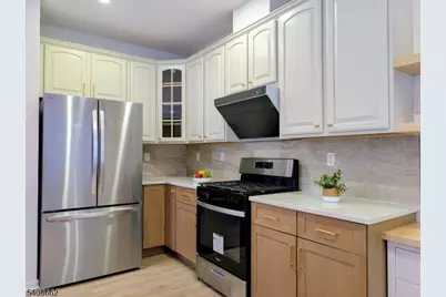 18 Scarlet Oak Dr, Montgomery Township, NJ 08540 - Photo 4