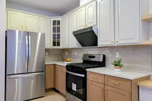 18 Scarlet Oak Dr, Montgomery Township, NJ 08540 - Photo 4