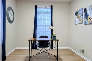 18 Scarlet Oak Dr, Montgomery Township, NJ 08540 - Photo 10