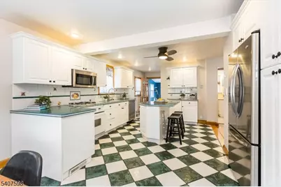 171 Sadler Rd, Bloomfield, NJ 07003 - Photo 12