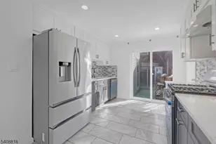 30 Warman St, Montclair, NJ 07042 - Photo 14