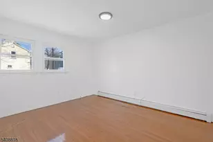 30 Warman St, Montclair, NJ 07042 - Photo 18