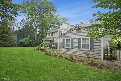 12 Edgewood Rd, Edison Twp., NJ 08820 - Photo 40