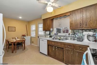 12 Lake Ave, Franklin Township, NJ 08873 - Photo 12