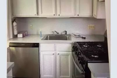 132 Watchung Ave #2, Montclair, NJ 07043 - Photo 4