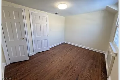 66 Liberty Pl, Palisades Park, NJ 07650 - Photo 10