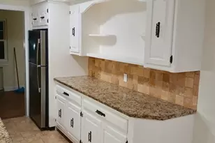 66 Liberty Pl, Palisades Park, NJ 07650 - Photo 8