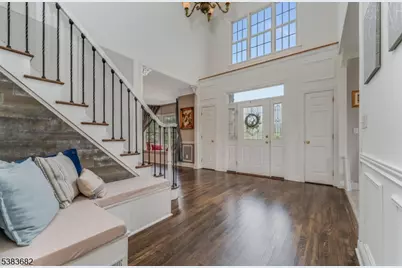 39 Sky Manor Rd, Franklin Township, NJ 08867 - Photo 8