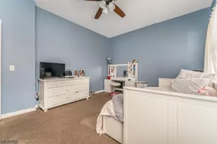 37 E Somerset St, Raritan, NJ 08869 - Photo 14