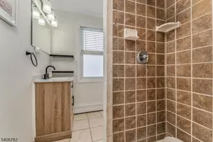 37 E Somerset St, Raritan, NJ 08869 - Photo 30