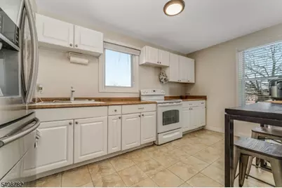 37 E Somerset Street, Raritan, NJ 08869 - Photo 22