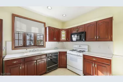 88 Portland Ave, Fanwood, NJ 07023 - Photo 14