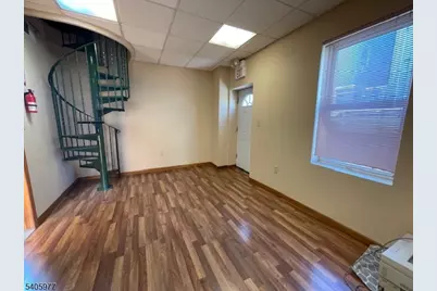 332 Lafayette St, Newark, NJ 07105 - Photo 18