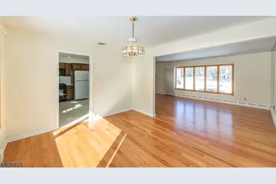 633 Plainfield Ave, Berkeley Heights Township, NJ 07922 - Photo 10