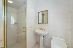 633 Plainfield Ave, Berkeley Heights Township, NJ 07922 - Photo 18