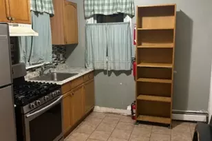 403 E 9th Ave, Roselle, NJ 07203 - Photo 4