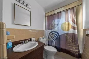 973 Ellis Pkwy, Edison, NJ 08820 - Photo 10