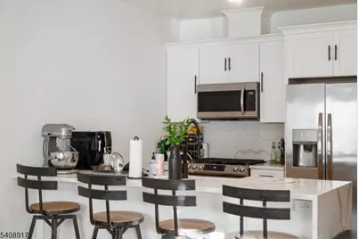 147 Forest St, Montclair Twp., NJ 07042 - Photo 4