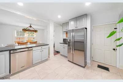 328 John St, Bound Brook, NJ 08805 - Photo 6