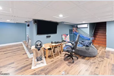 7 Wayland Dr, Verona Twp., NJ 07044 - Photo 24