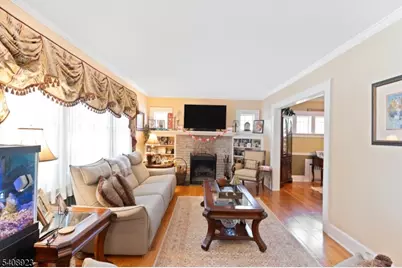 7 Wayland Dr, Verona Twp., NJ 07044 - Photo 10