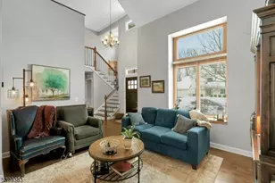 16 Tall Oaks Ln, Mount Olive, NJ 07828 - Photo 2