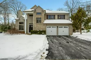 16 Tall Oaks Ln, Mount Olive, NJ 07828 - Photo 1