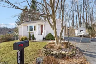 203 Canadawa Rd, Vernon, NJ 07422 - Photo 40