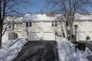 28 Peregrine Point, Hampton Township, NJ 07860 - Photo 1