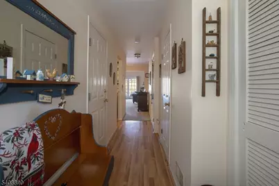 28 Peregrine Point, Hampton Township, NJ 07860 - Photo 2