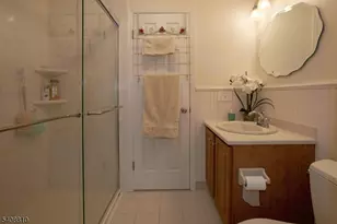 28 Peregrine Point, Hampton Township, NJ 07860 - Photo 12