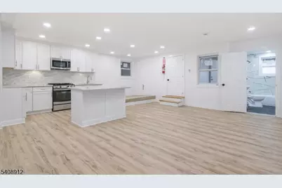 168 N Main St, Paterson, NJ 07522 - Photo 16