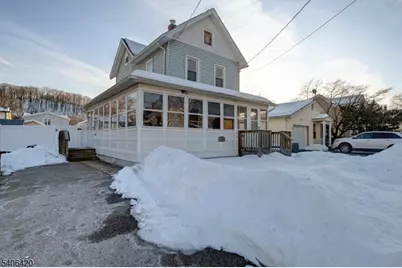 13 Orchard St, Bloomingdale, NJ 07403 - Photo 2