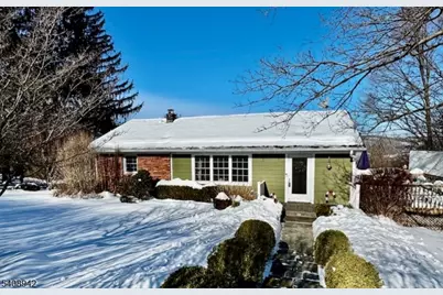 6 Courtland Rd, Vernon, NJ 07462 - Photo 1