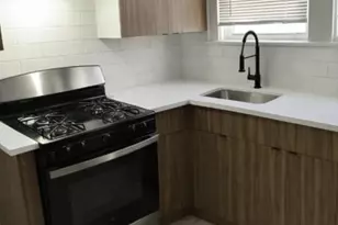 48 Oak Ave, Irvington, NJ 07111 - Photo 6