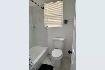 48 Oak Ave, Irvington, NJ 07111 - Photo 10