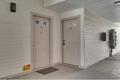 39 Loch Ln, Roxbury Township, NJ 07852 - Photo 4