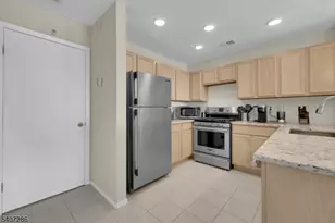 39 Loch Ln, Roxbury Township, NJ 07852 - Photo 12