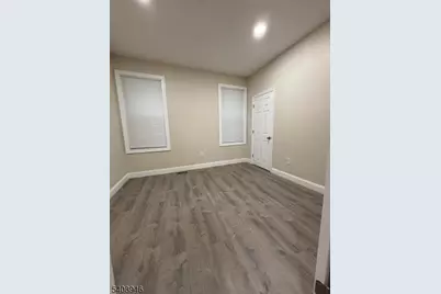 811 S13th #1, Newark, NJ 07108 - Photo 6