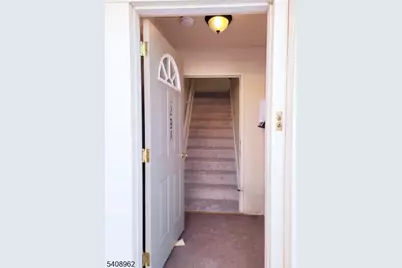 93 Fox Rd. #2B, Edison Twp., NJ 08817 - Photo 2