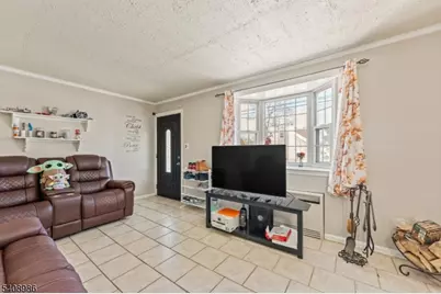 102 Barnsdale Rd, Clifton, NJ 07013 - Photo 4