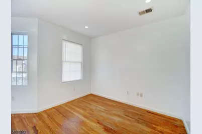 91 William St, East Orange, NJ 07017 - Photo 10