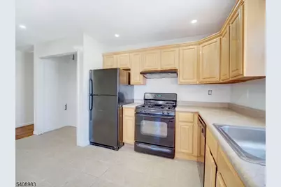 91 William St, East Orange, NJ 07017 - Photo 4